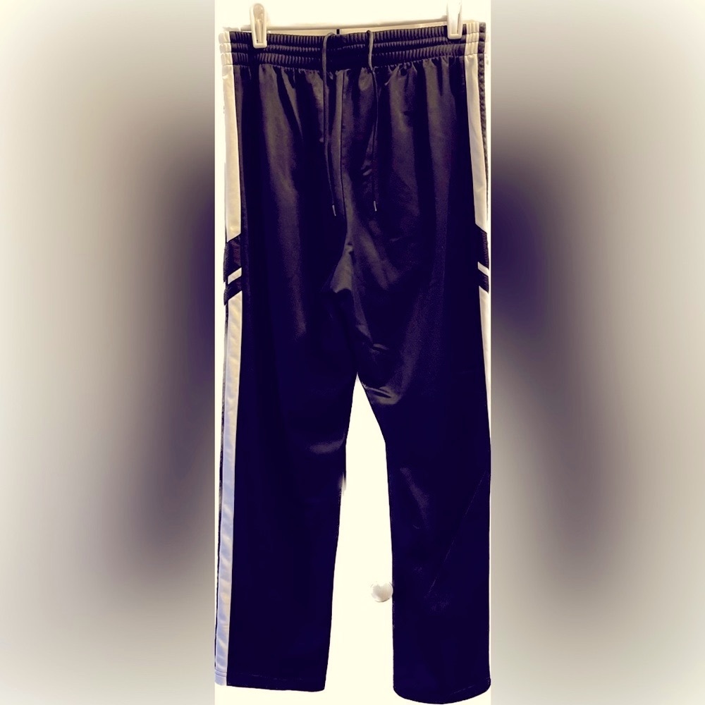 😎 Men’s TekGear Black Athletic Pants w/white stripes in excellent condit… - Picture 4 of 5